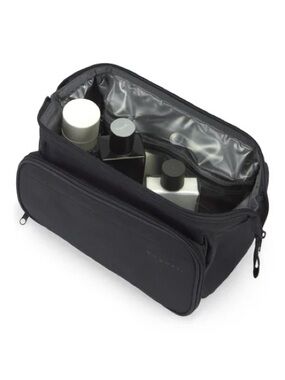 BUGATTI Uptown Essentials Toiletry Bag